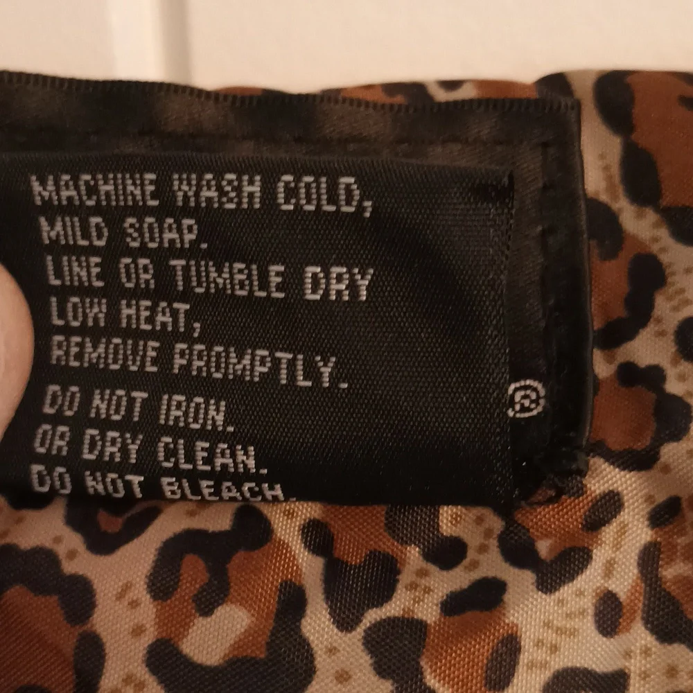 Woman's ShedRain Fun Leopard Print Jacket-Size M/L